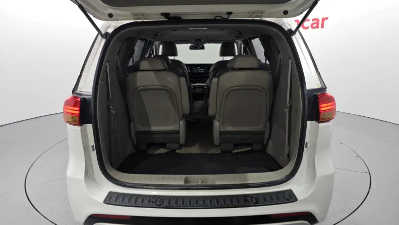 Kia Carnival 2015 - фото 18