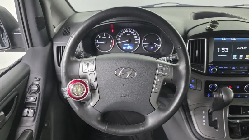 Hyundai Grand Starex