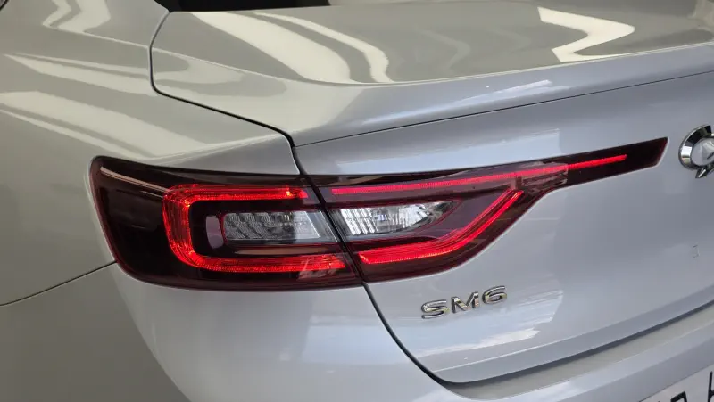 Renault Samsung SM6
