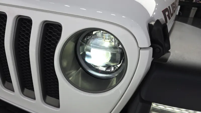 Jeep Wrangler 2023 - фото 21