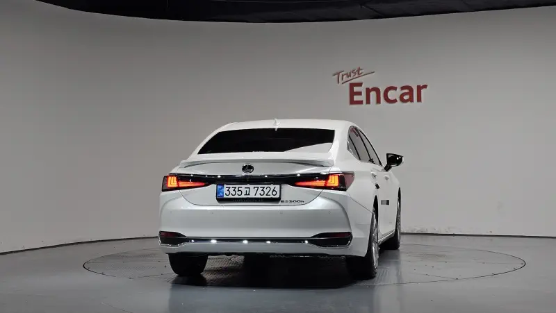 Купить Lexus ES300h Seoul из Кореи
