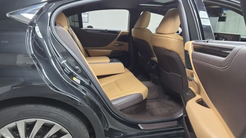 Lexus ES300h