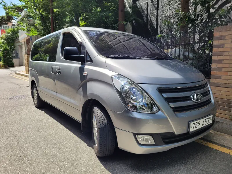Hyundai Grand Starex
