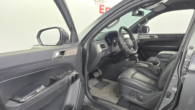SsangYong Rexton Sports Khan