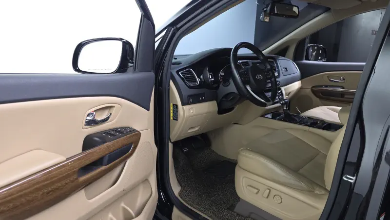Купить Kia Carnival Gyeonggi из Кореи