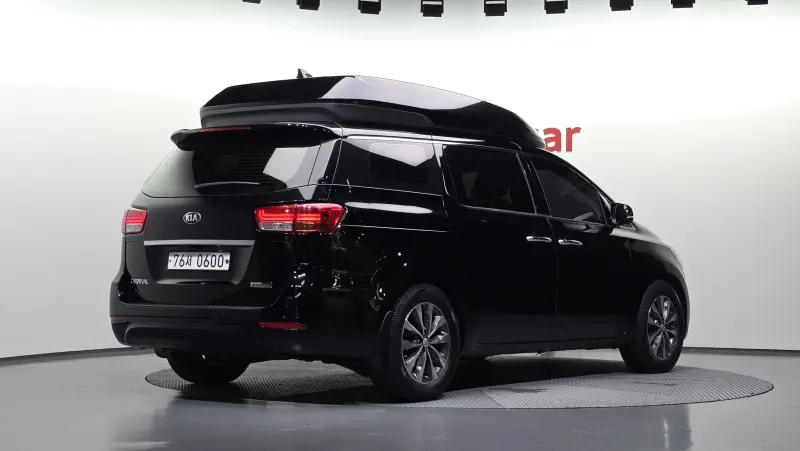 Купить Kia Carnival Gyeonggi из Кореи
