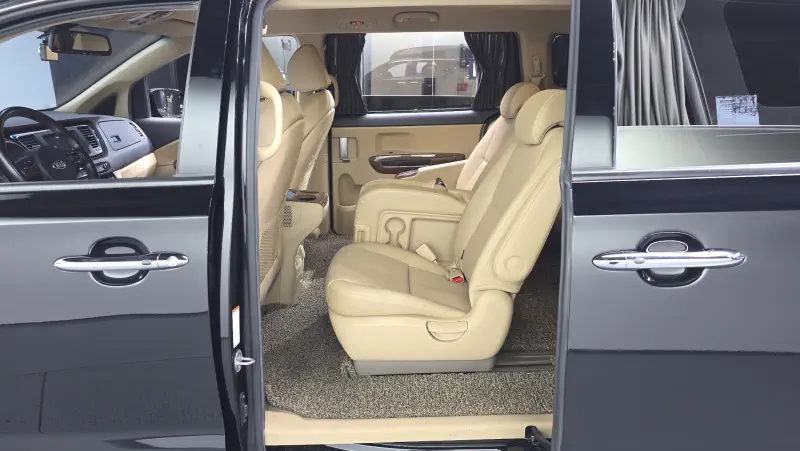 Купить Kia Carnival Gyeonggi из Кореи