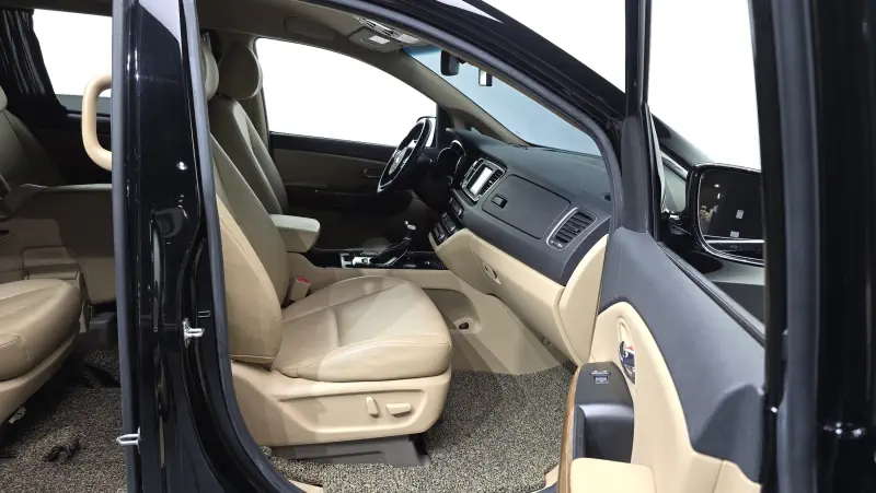 Купить Kia Carnival Gyeonggi из Кореи