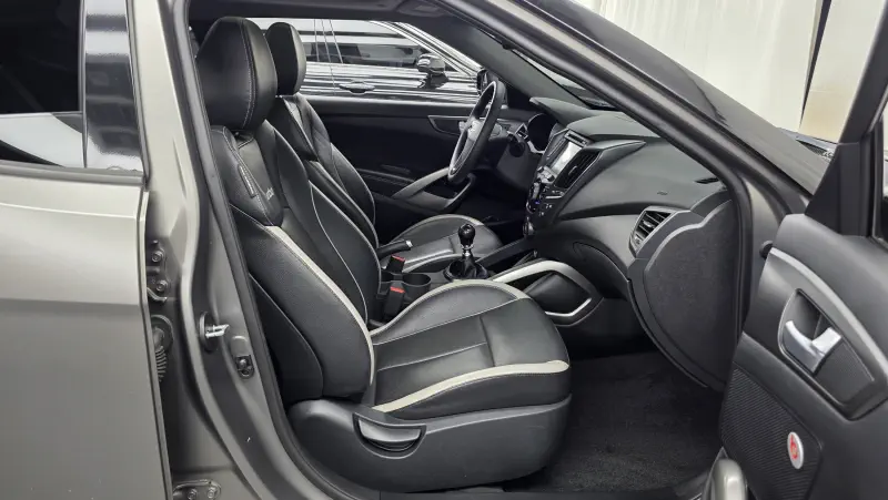 Hyundai Veloster
