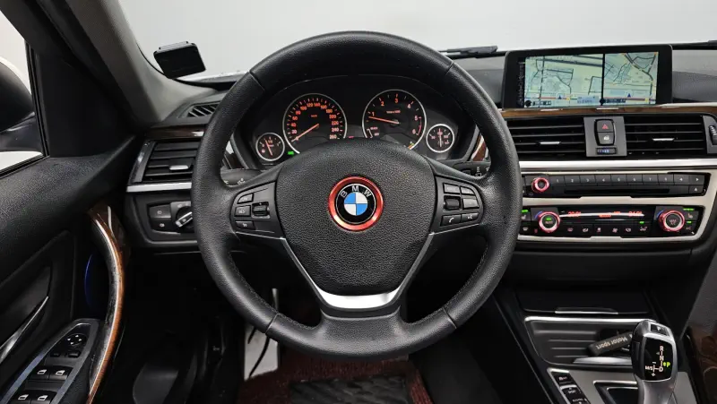 BMW 3-Series 2015 - фото 13