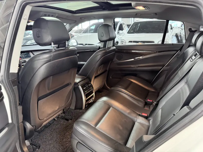 BMW 5-Series Gran Turismo 2014 - фото 6