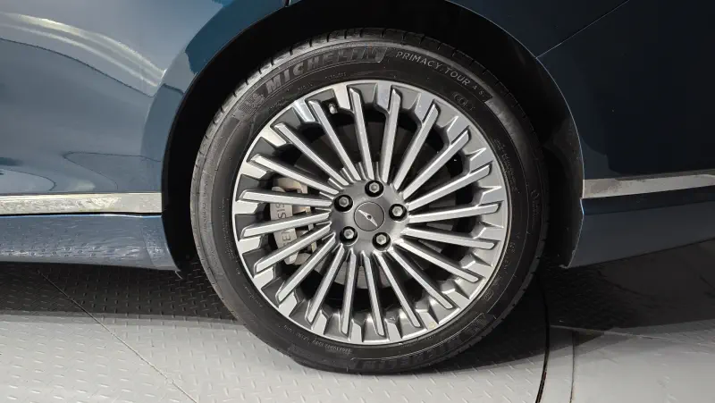 Genesis Electrified G80