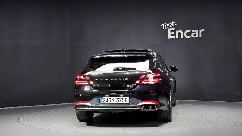 Genesis G70