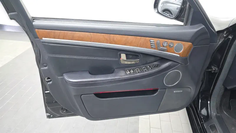 SsangYong Chairman W