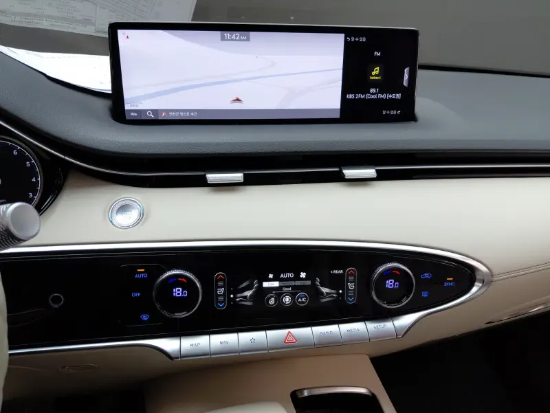 Genesis GV70