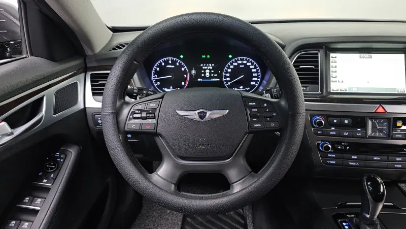 Hyundai Genesis