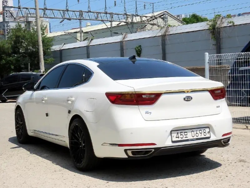 Kia K7