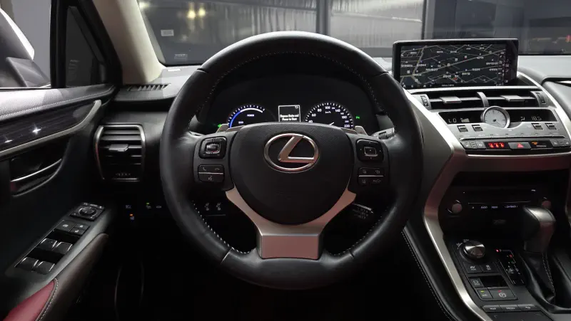 Lexus NX300h