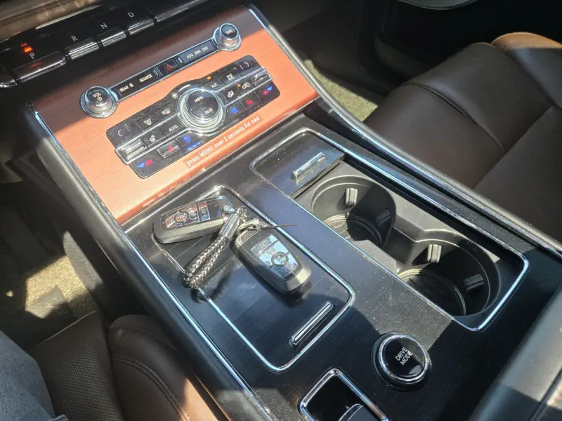 Lincoln Aviator