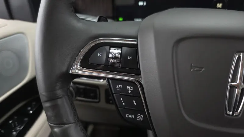 Lincoln Navigator