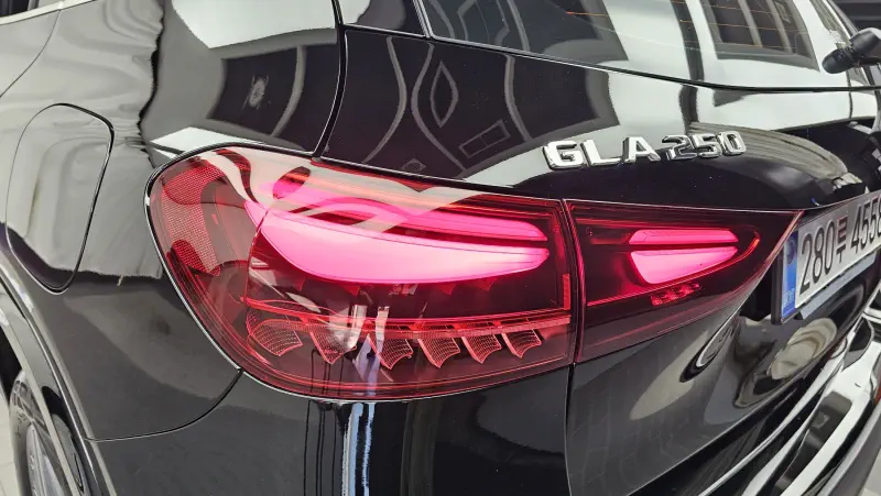 Mercedes-Benz GLA-Class