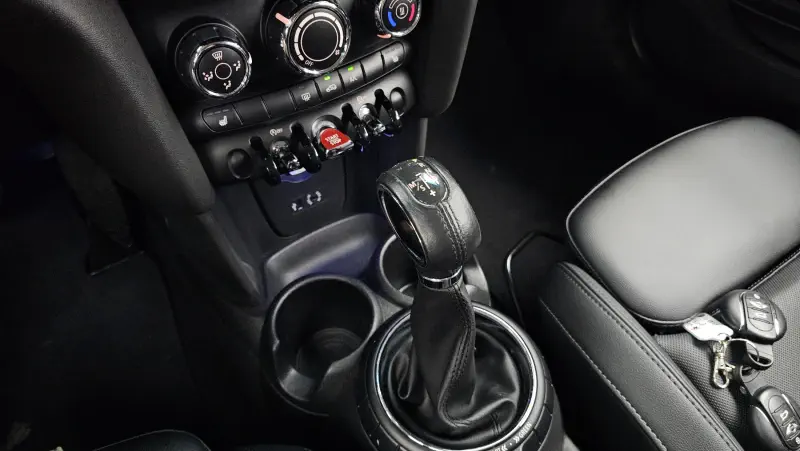 MINI Hatch