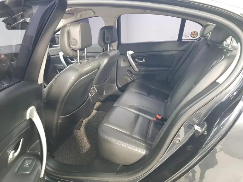 Renault Samsung SM5