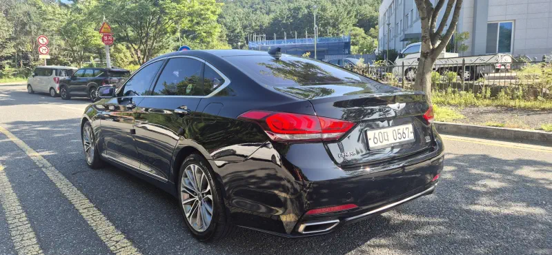 Hyundai Genesis