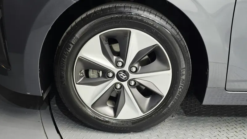 Hyundai Ioniq
