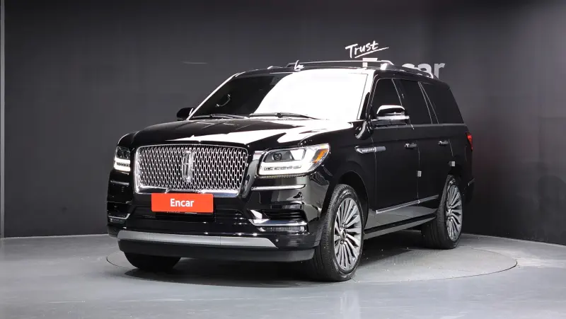Lincoln Navigator
