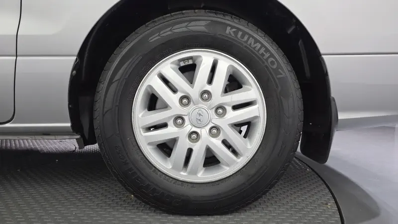 Hyundai Grand Starex