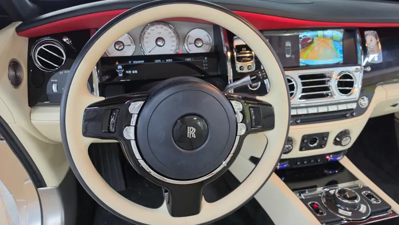 Rolls-Royce Dawn