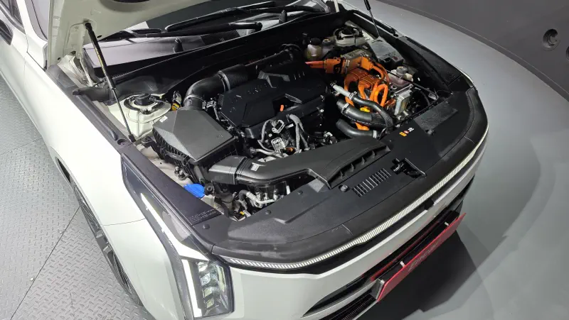 Kia K8
