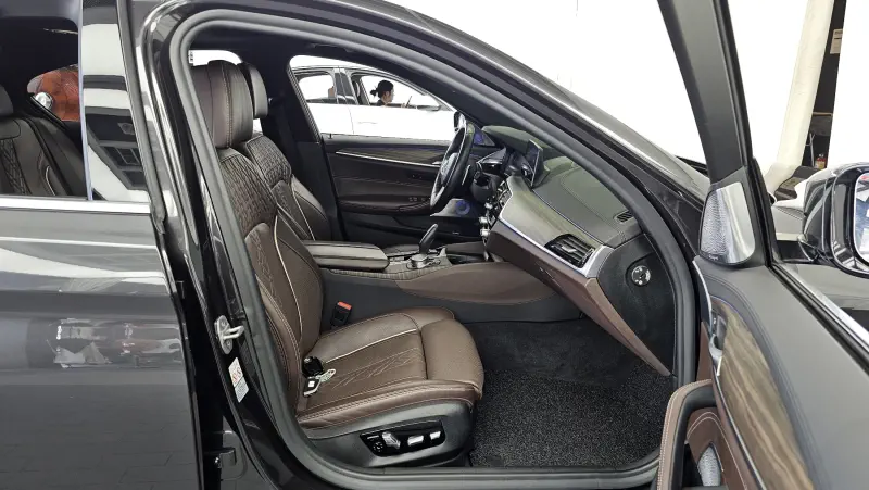 BMW 5-Series