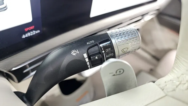 Genesis GV60