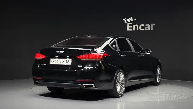 Hyundai Genesis