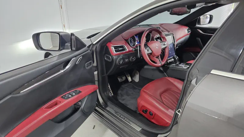 Maserati Ghibli