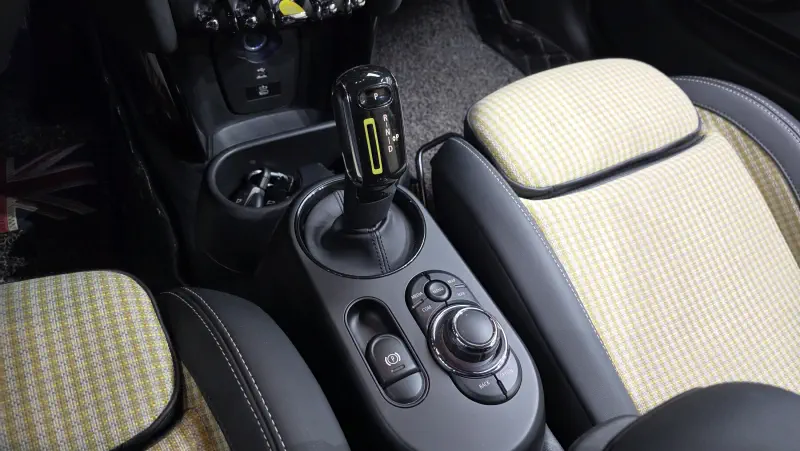 MINI Hatch