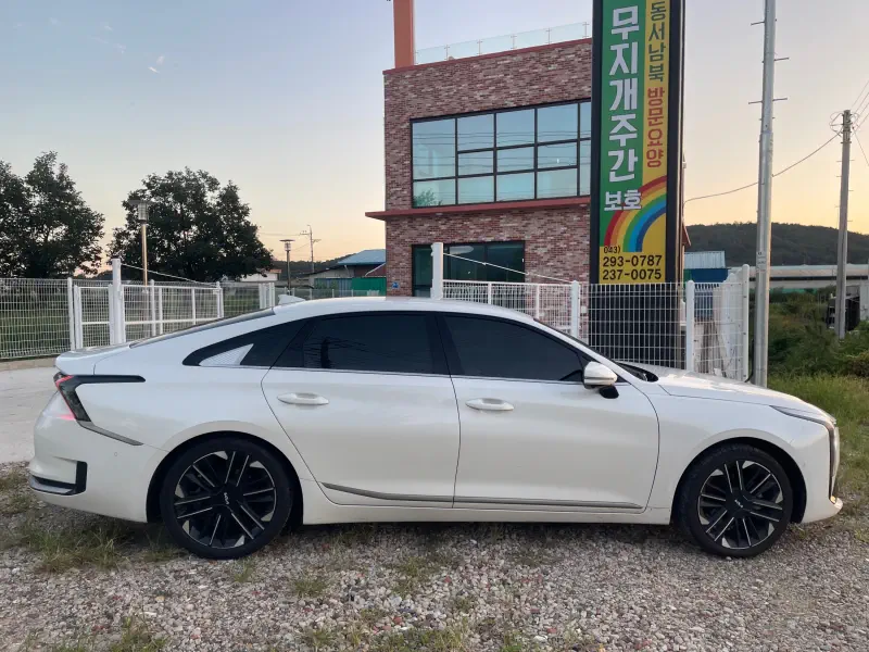 Kia K8