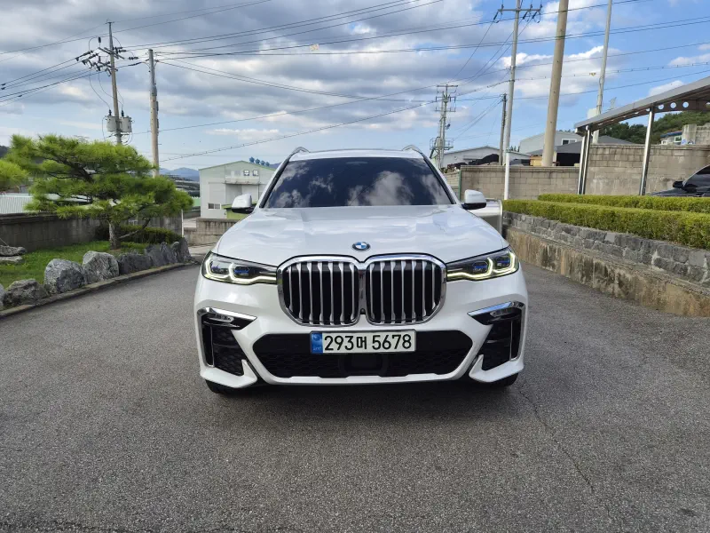 BMW X7