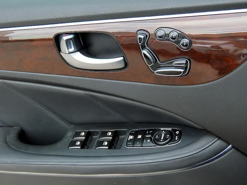 Hyundai Equus