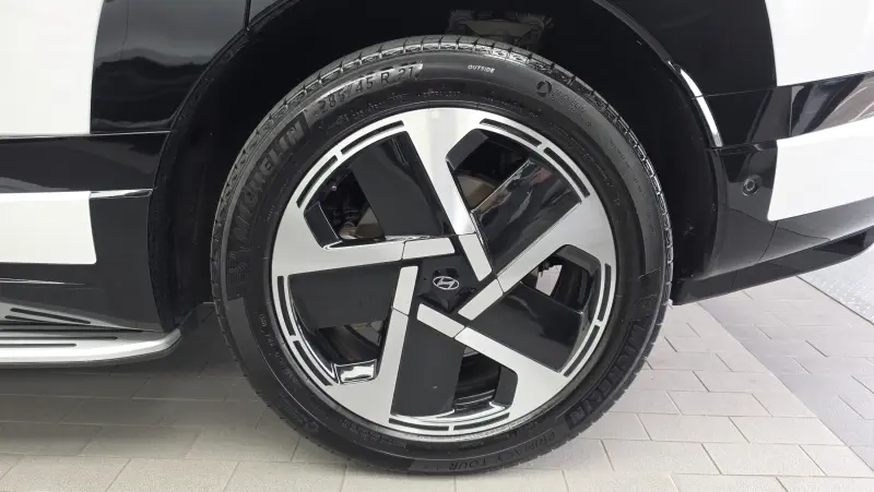 Hyundai Ioniq 9