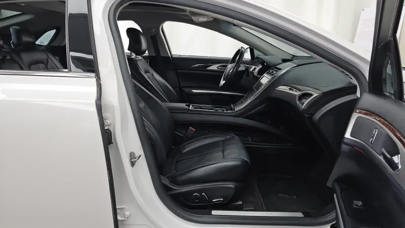 Lincoln Mkz