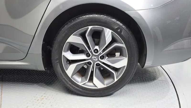 Renault Samsung SM6