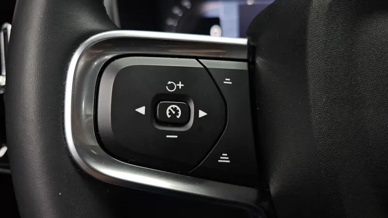 Купить Volvo C40 Seoul из Кореи