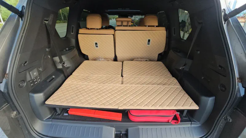 Lexus LX570