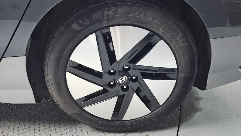 Hyundai Ioniq 6