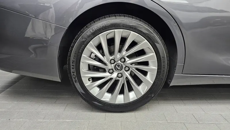 Lexus ES300h