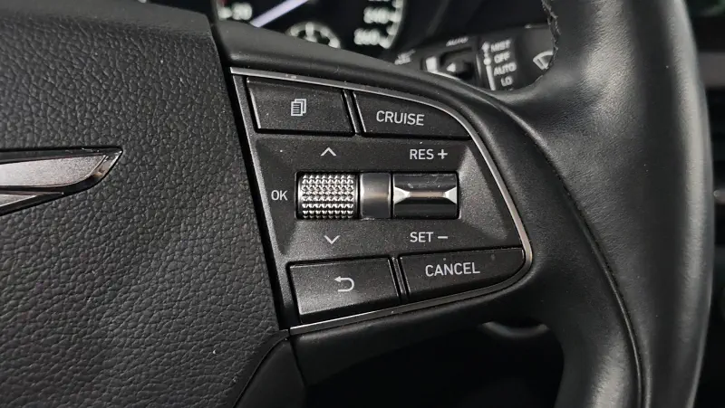 Genesis EQ900