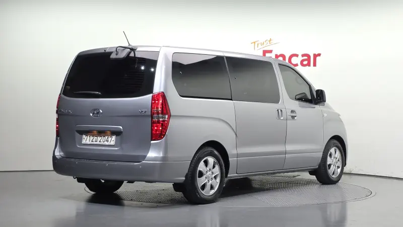 Hyundai Grand Starex